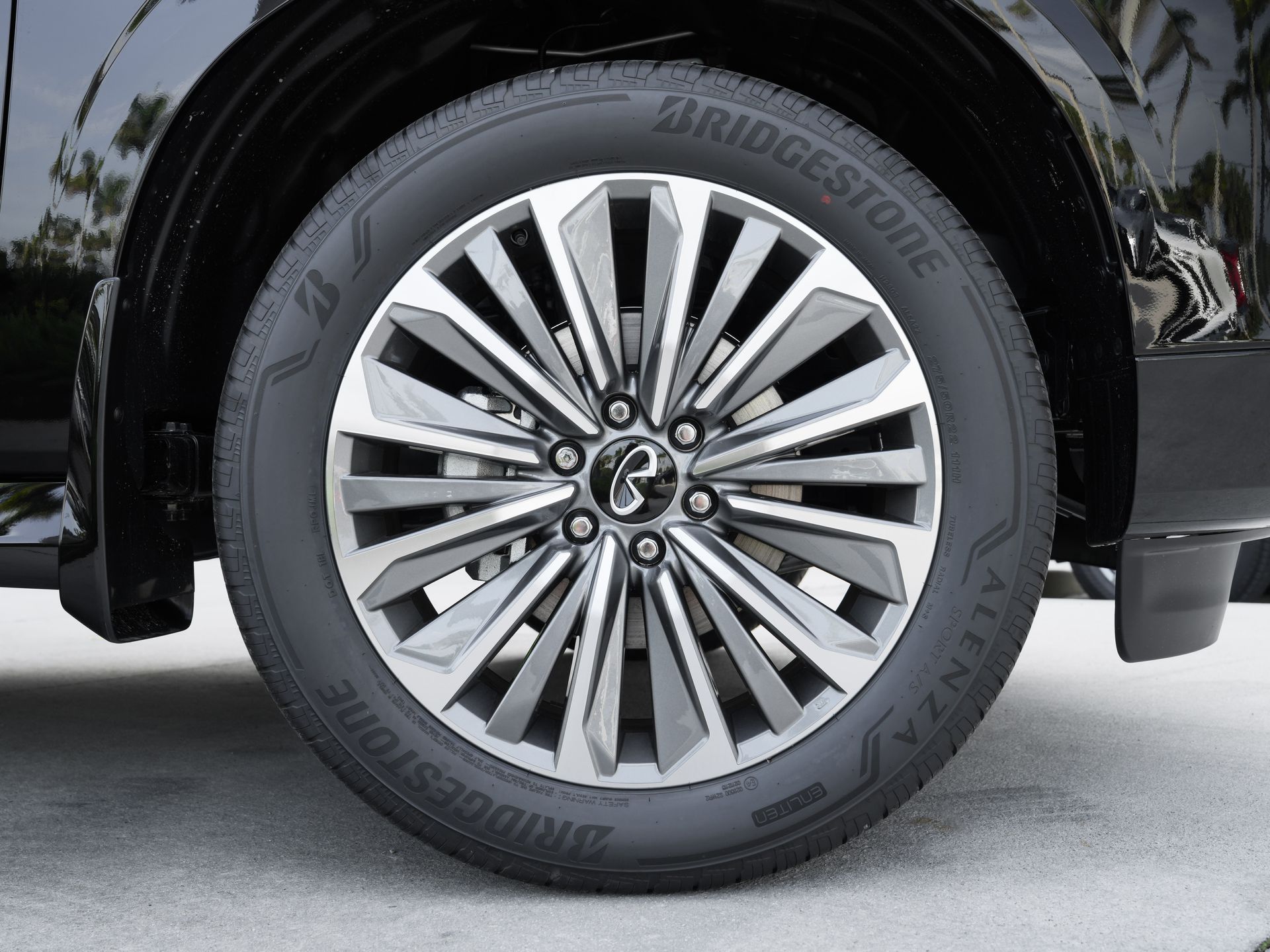 new 2026 INFINITI QX80 car, priced at $79,327