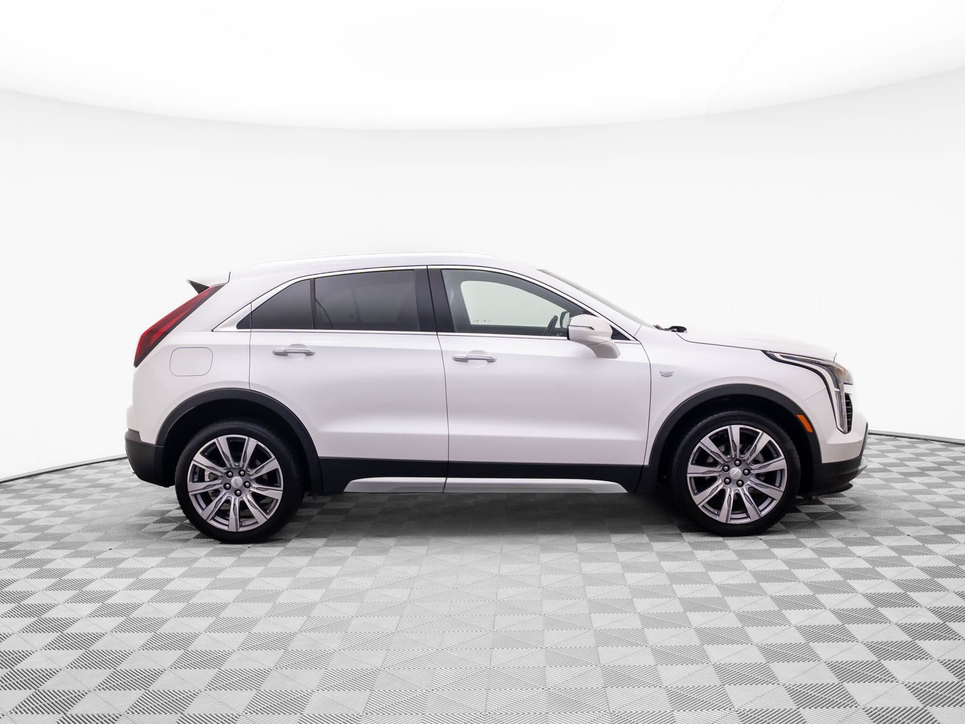 2021 Cadillac XT4 Premium Luxury photo
