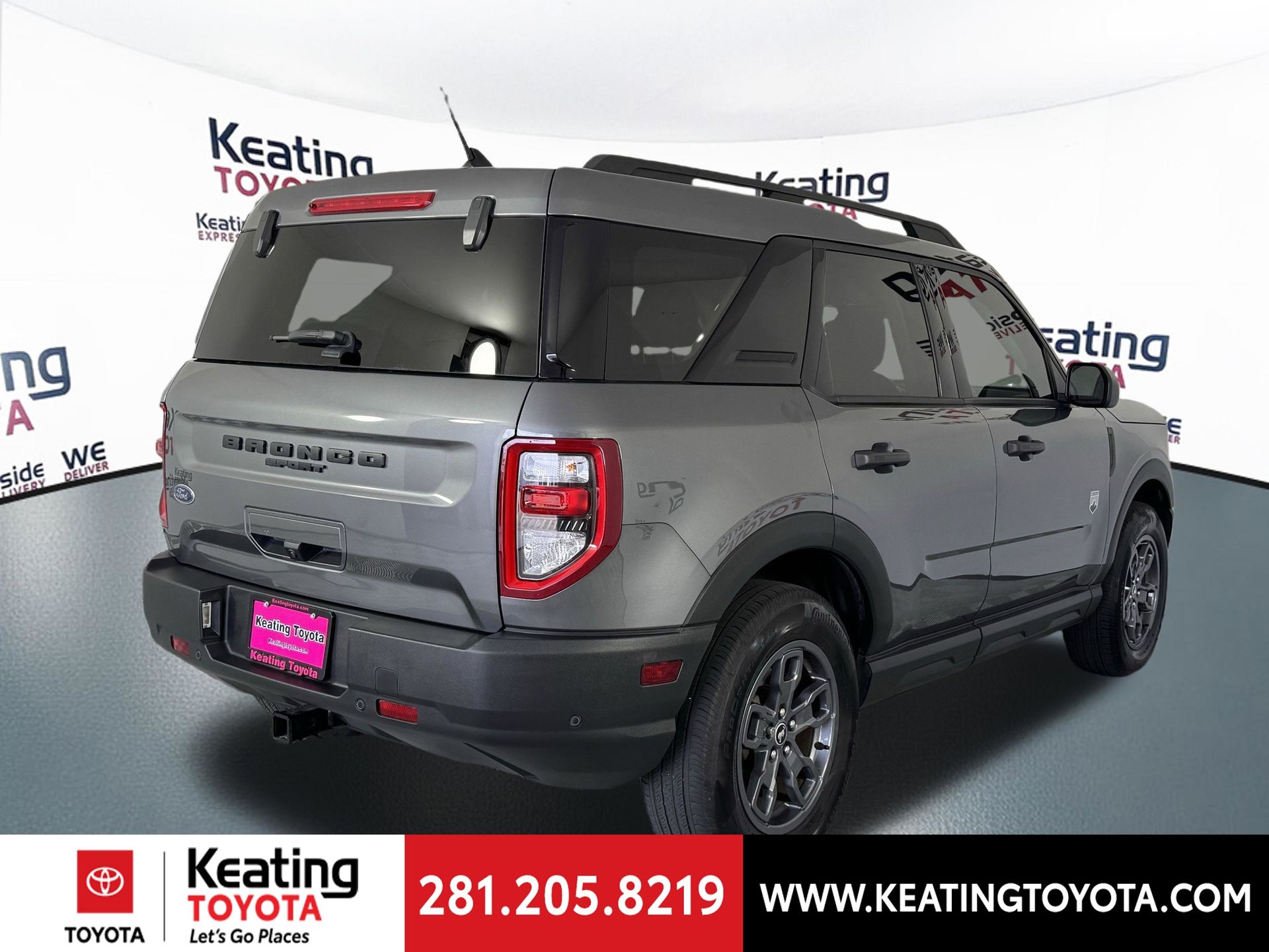 View vehicle photo 5