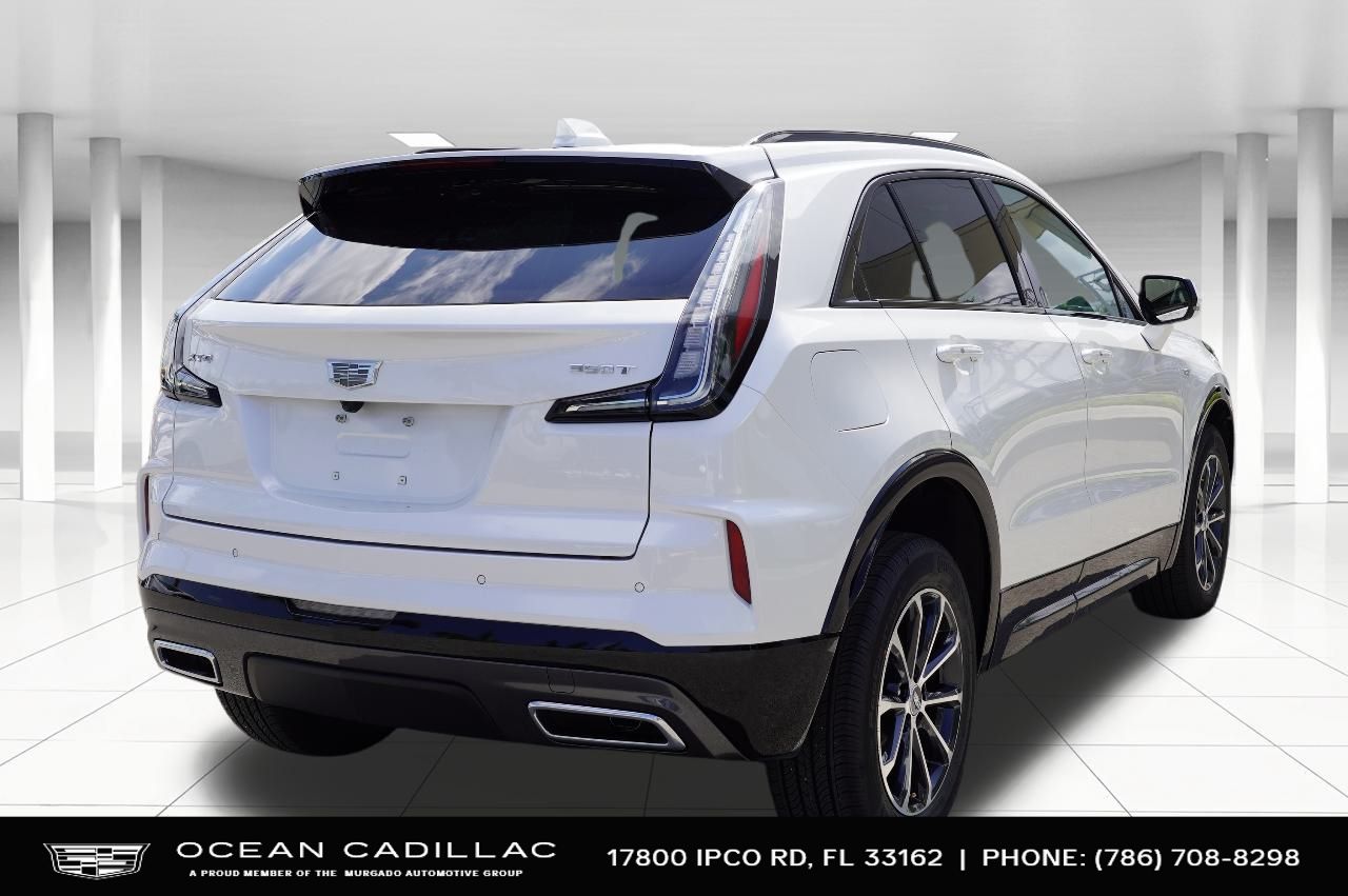 2024 Cadillac XT4 Sport 5