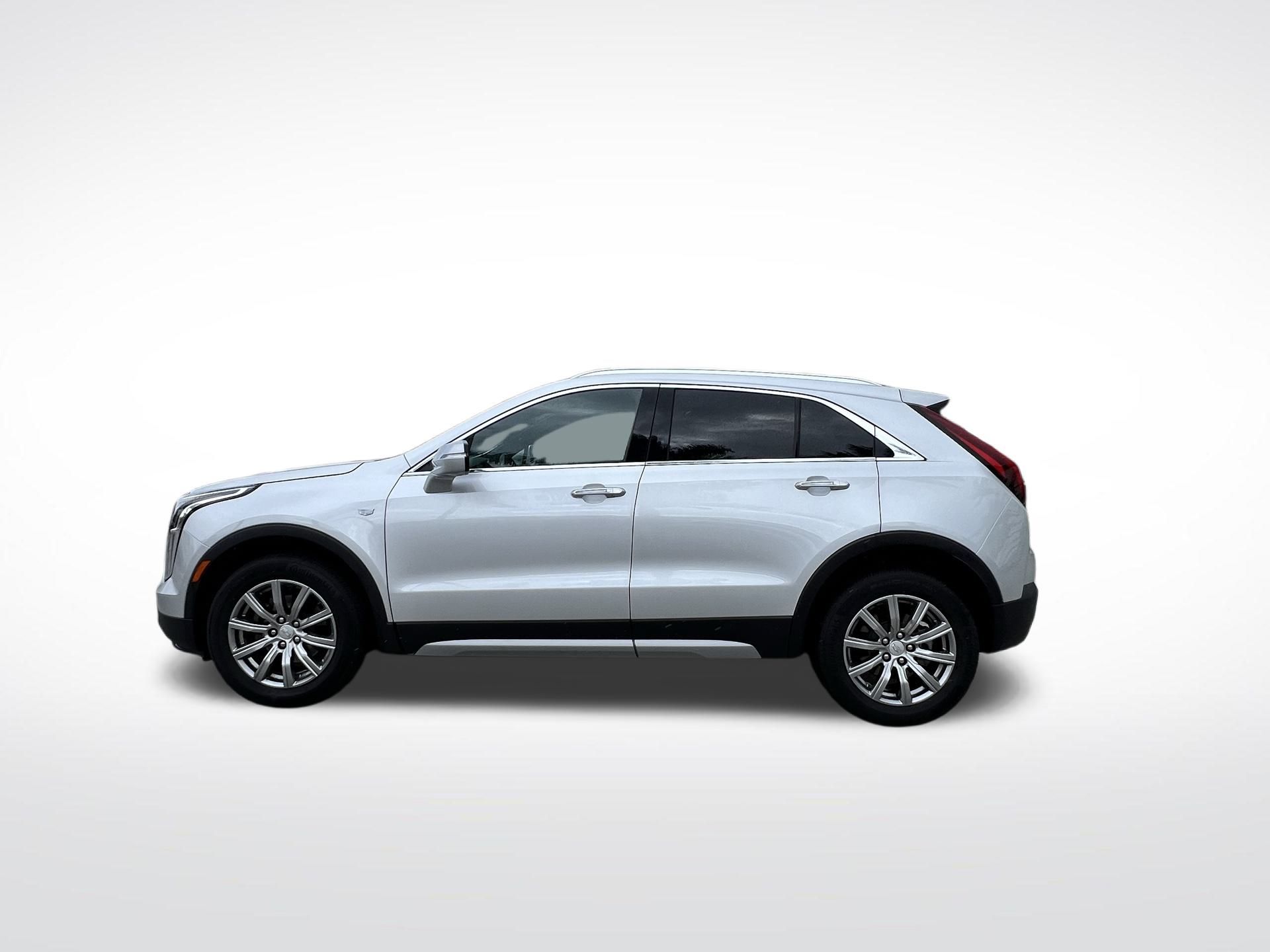 2021 Cadillac XT4 Premium Luxury 3