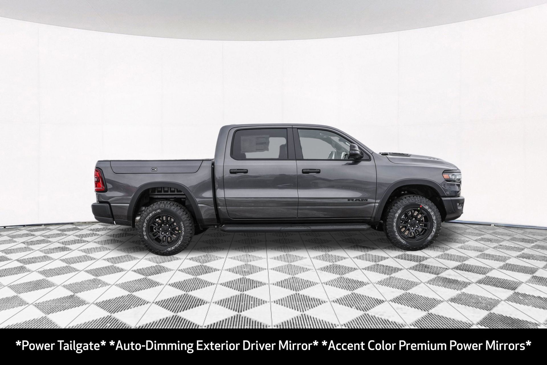 2026 RAM 1500 - Image 13