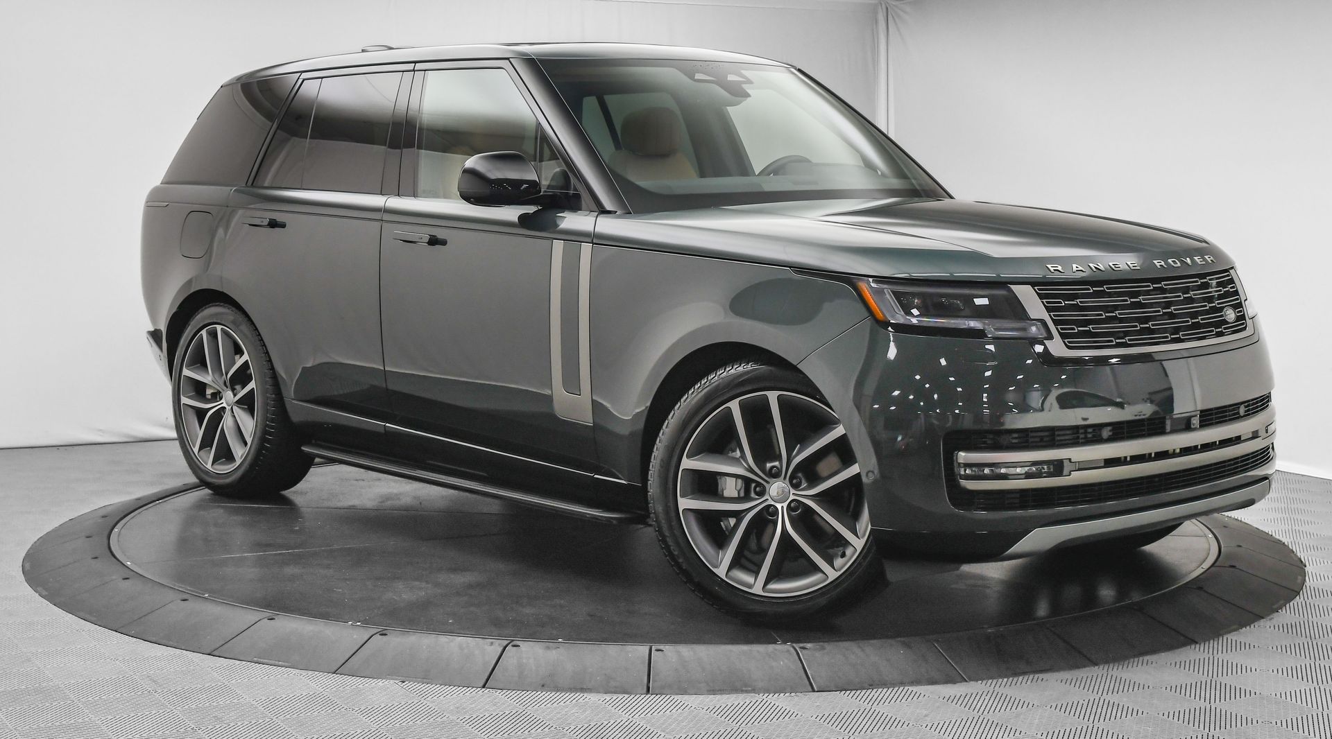 2024 Land Rover Range Rover SE