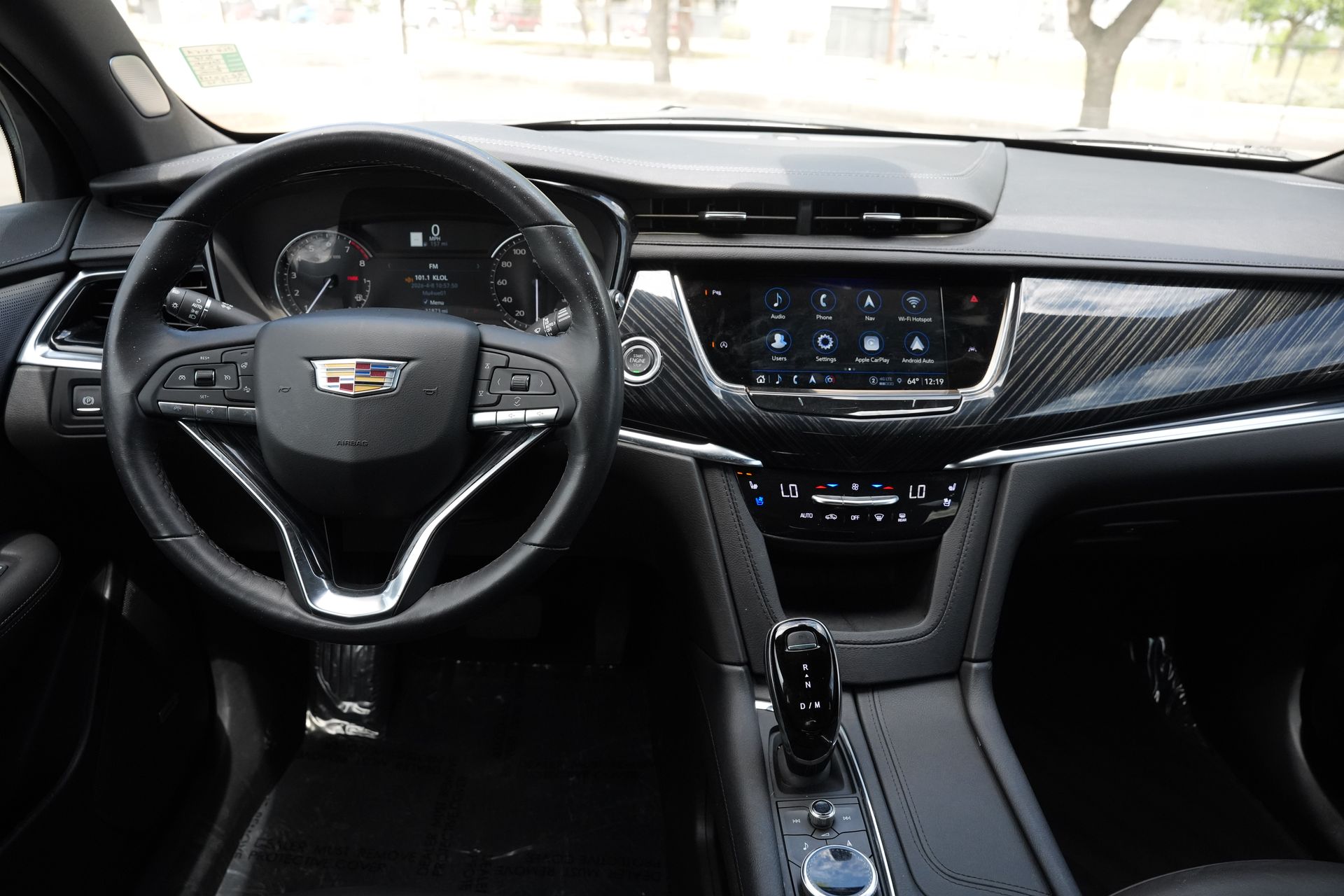 2024 Cadillac XT6 Premium Luxury - 8