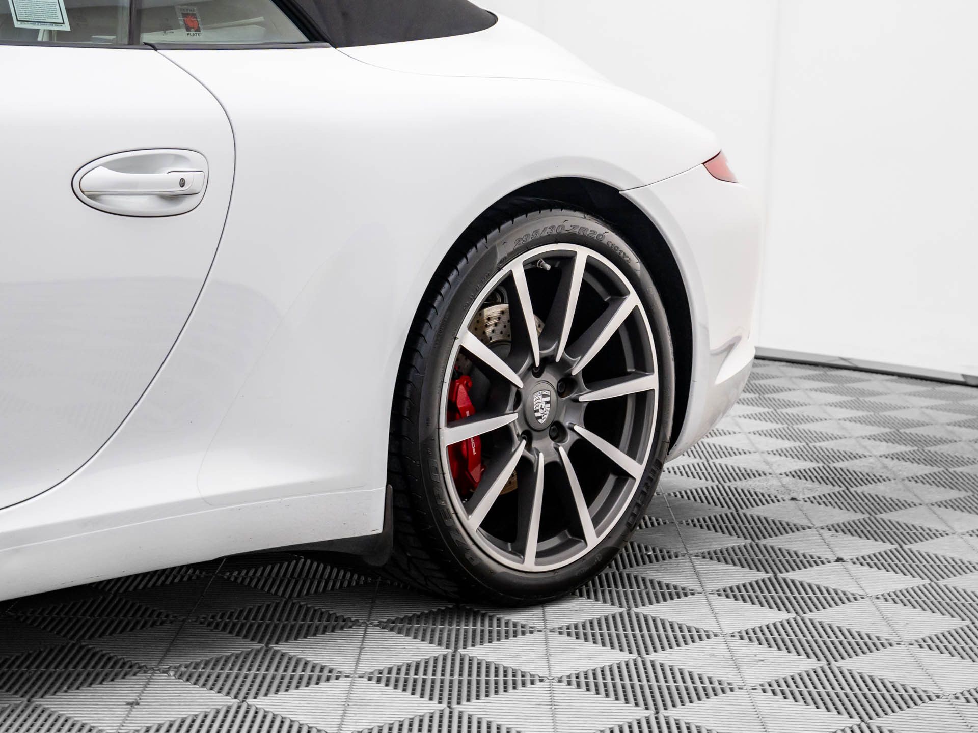 2013 Porsche 911 Carrera 4S photo