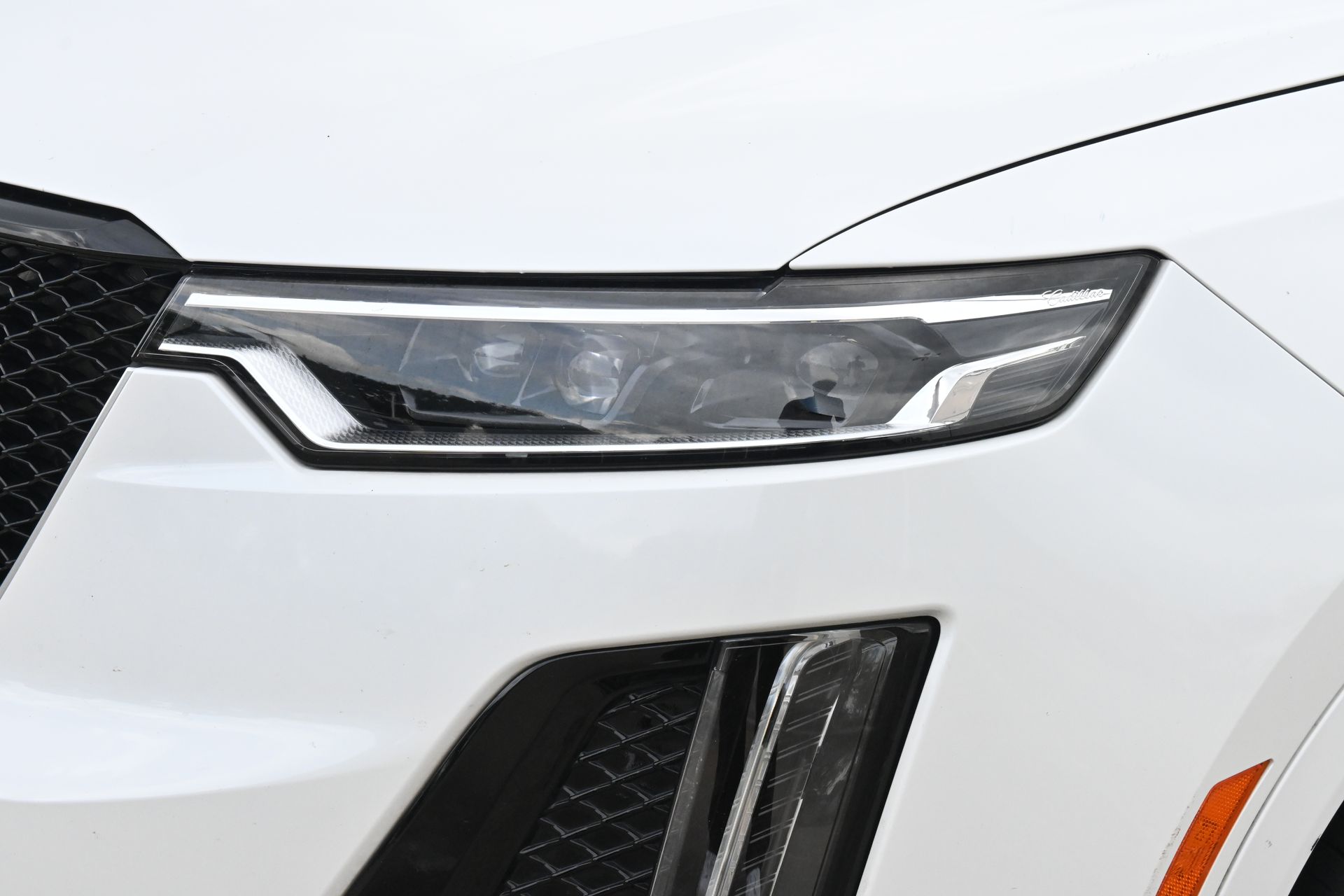 2023 Cadillac XT6 Sport White at Monument Chevrolet