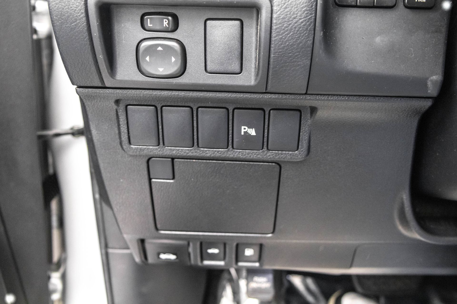 2014 LEXUS ES - Image 16