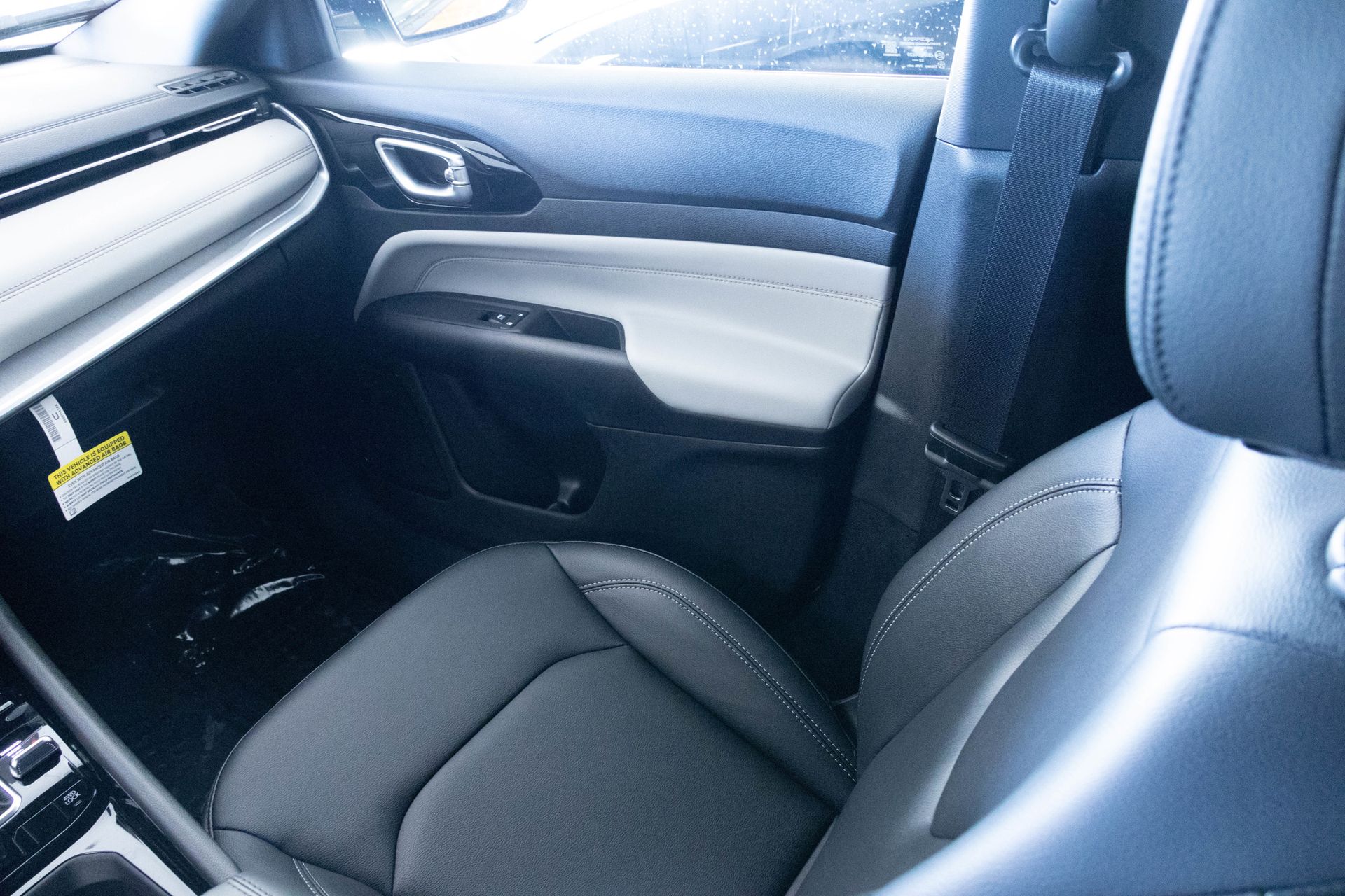 2026 JEEP COMPASS - Image 31