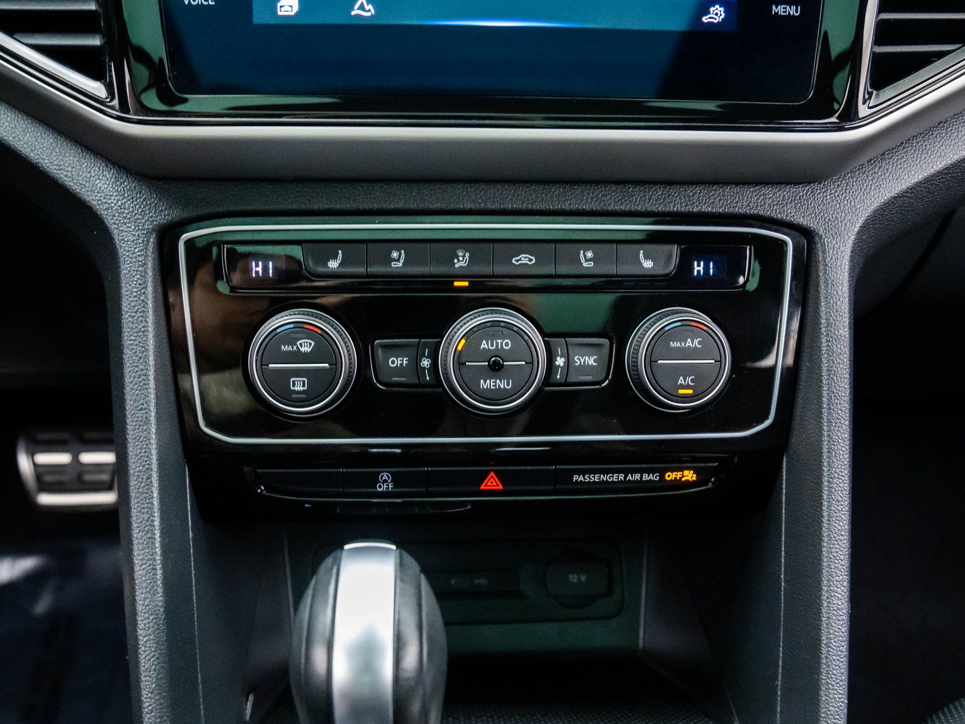 2023 Volkswagen Atlas Cross Sport 3.6L V6 SEL Premium R-Line photo