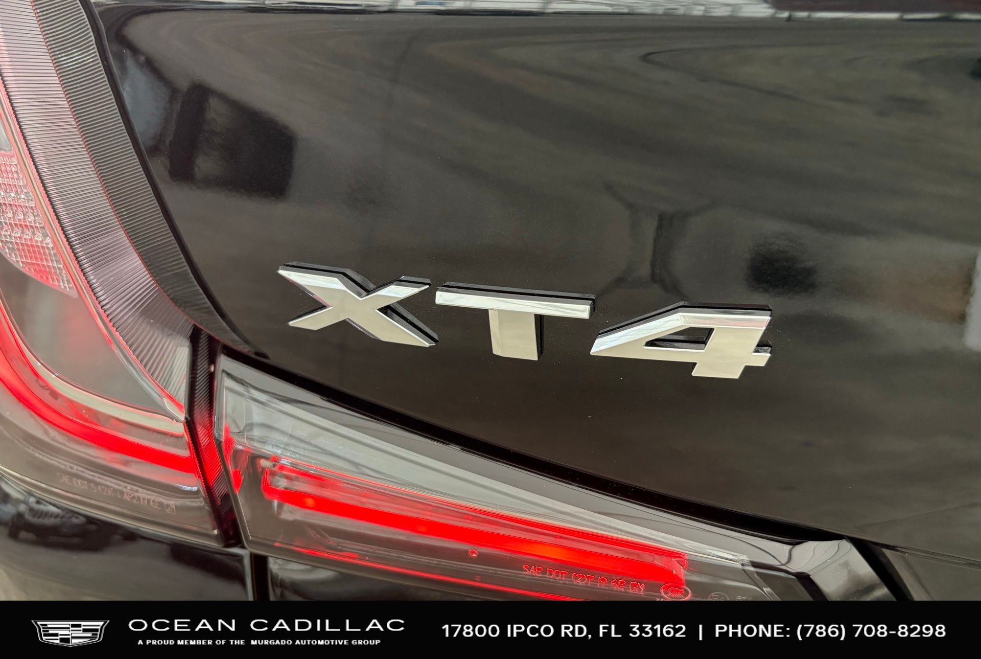 2025 Cadillac XT4 Sport 14