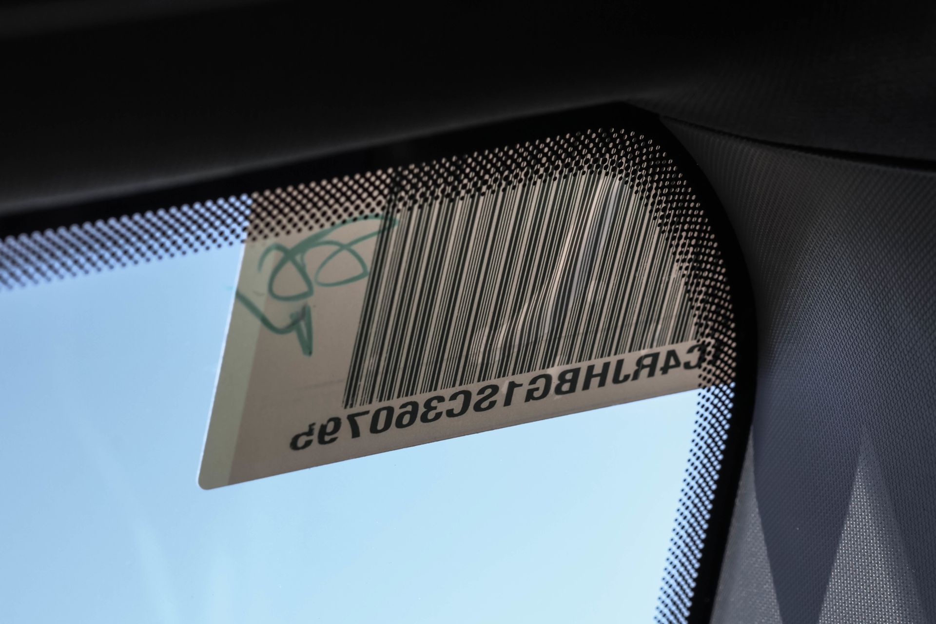 2025 JEEP GRAND CHEROKEE - Image 33