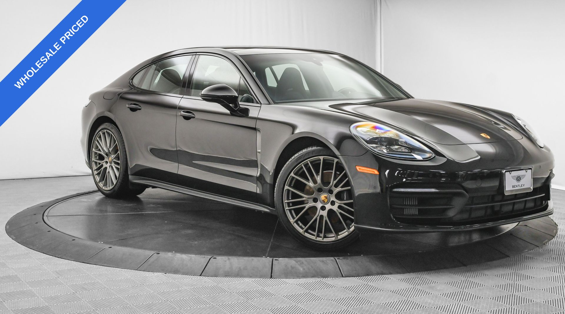 2022 Porsche Panamera 4 Platinum Edition