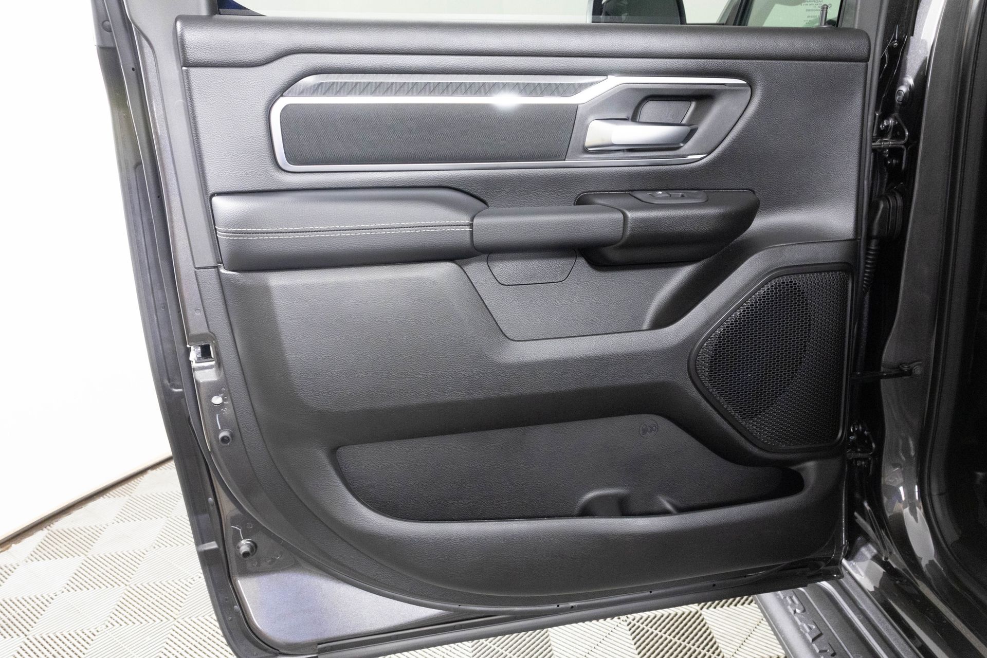 2026 RAM 1500 - Image 25