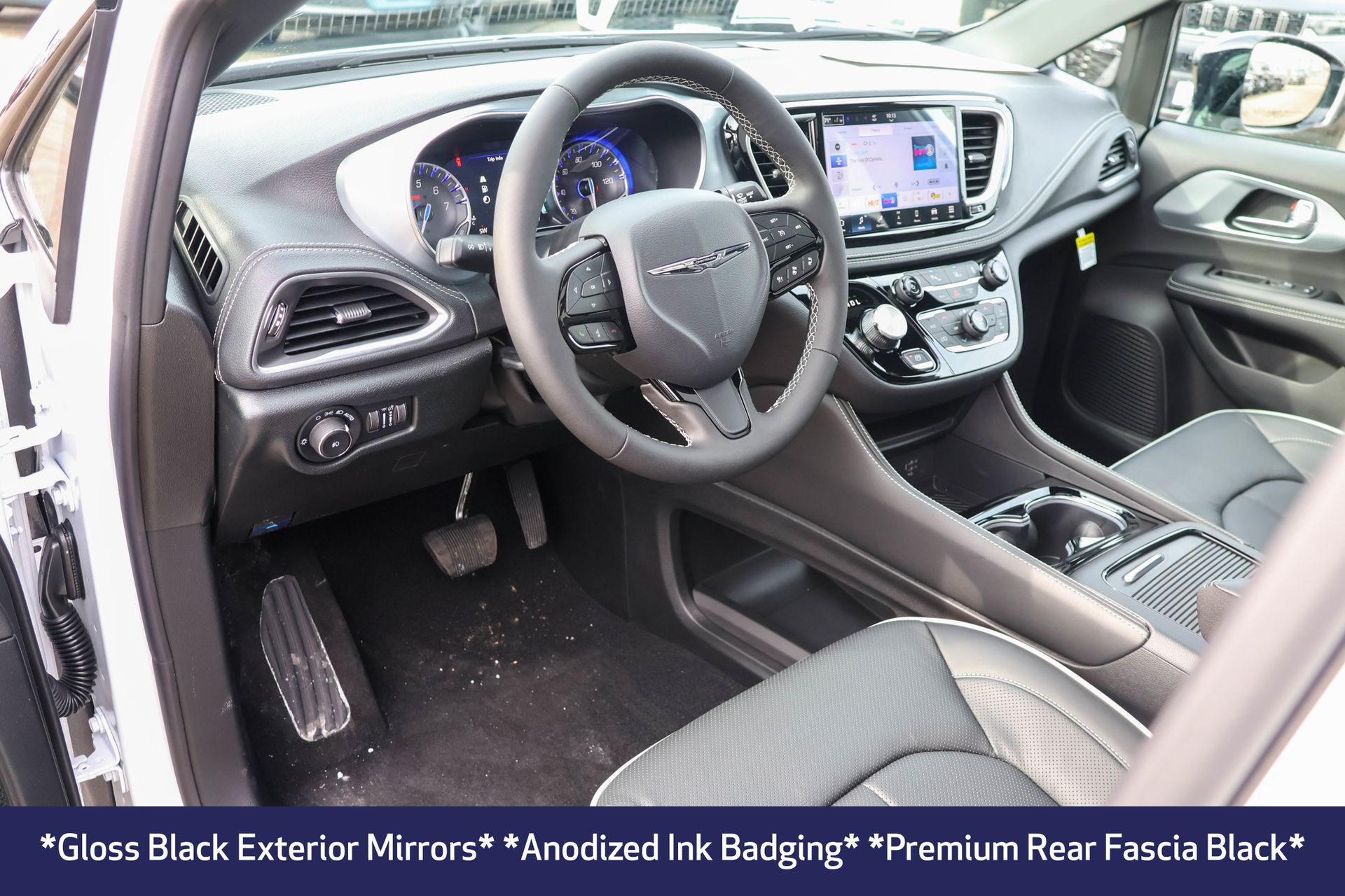 2026 CHRYSLER PACIFICA - Image 4