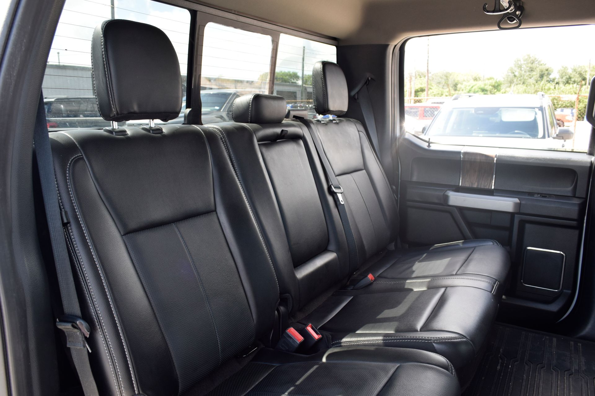 2020 Ford F-150 Lariat White at Community Kia