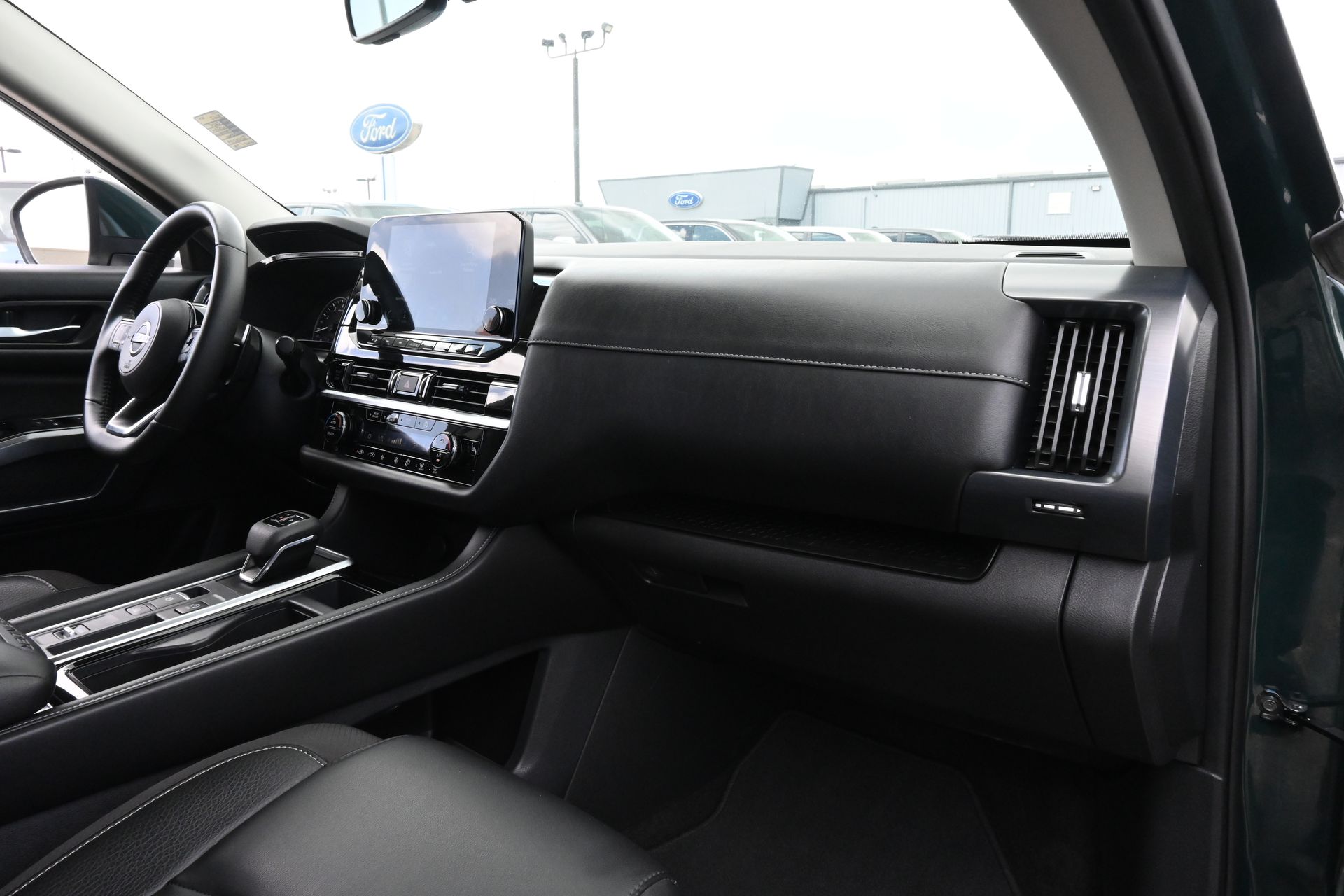 2025 Nissan Pathfinder SL Black at Baytown Hyundai