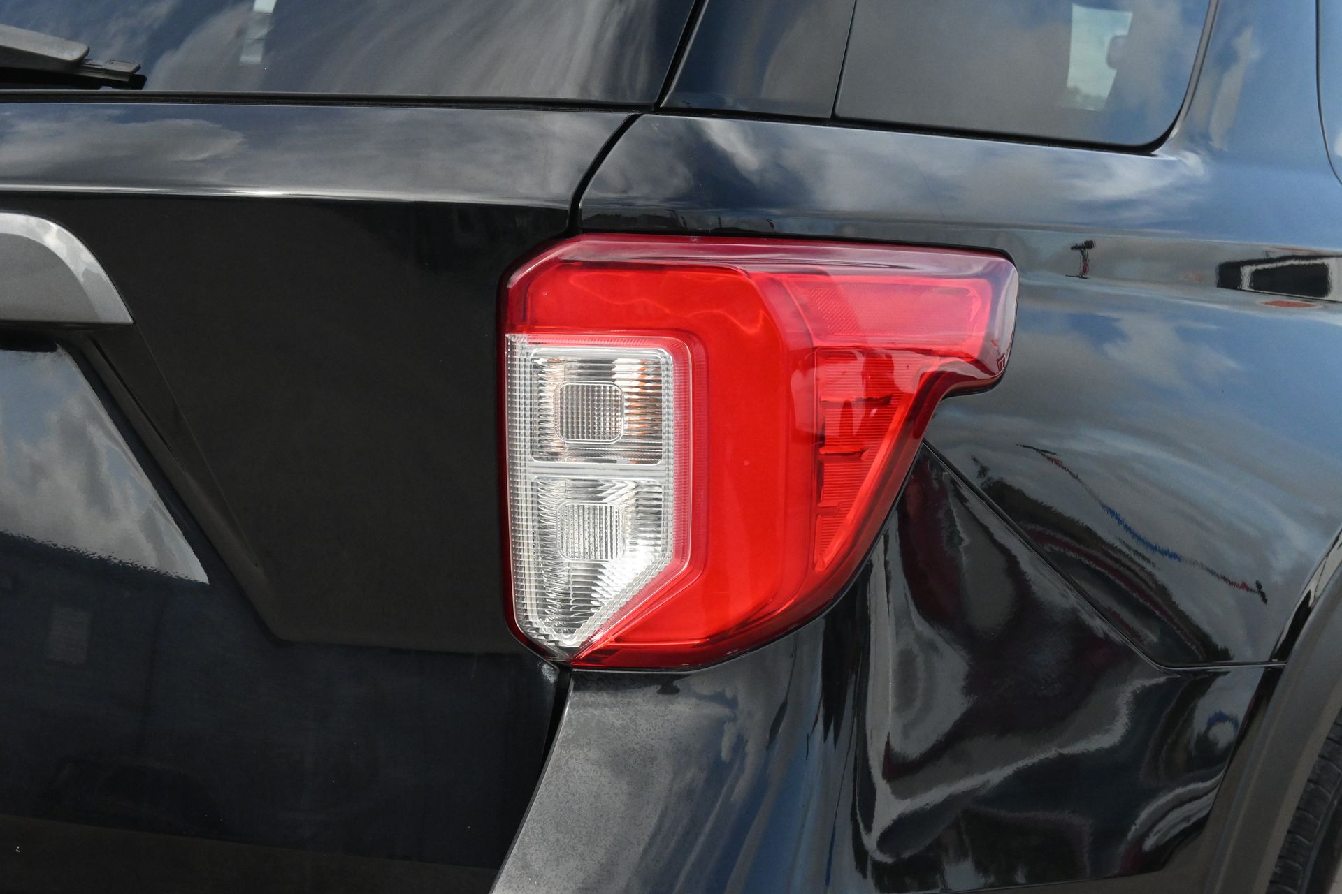 2021 Ford Explorer XLT Black at North Houston Mitsubishi