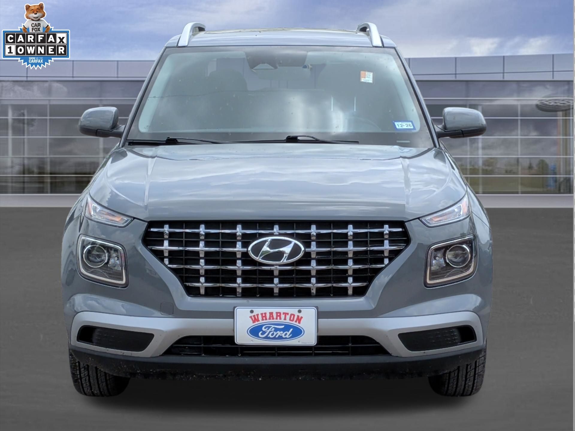 2023 Hyundai Venue SEL - 8
