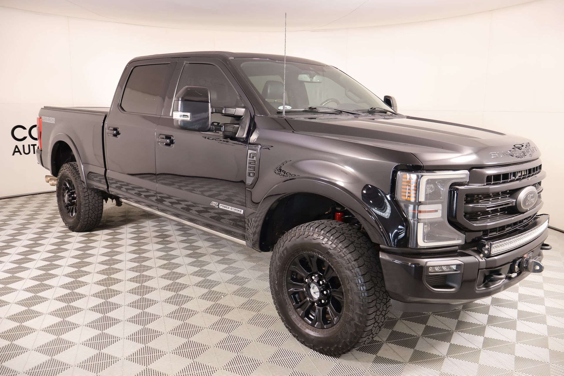 Black Metallic 2022 Ford F-250 Super Duty Pickup Truck Four-Wheel Drive Automatic