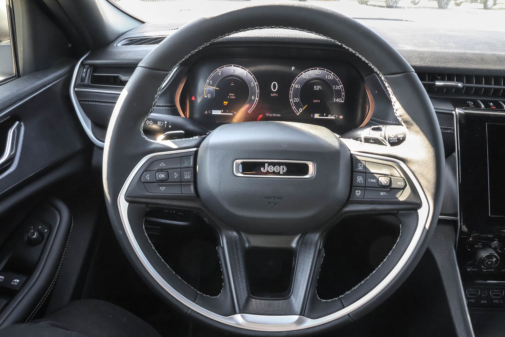 2025 JEEP GRAND CHEROKEE - Image 27