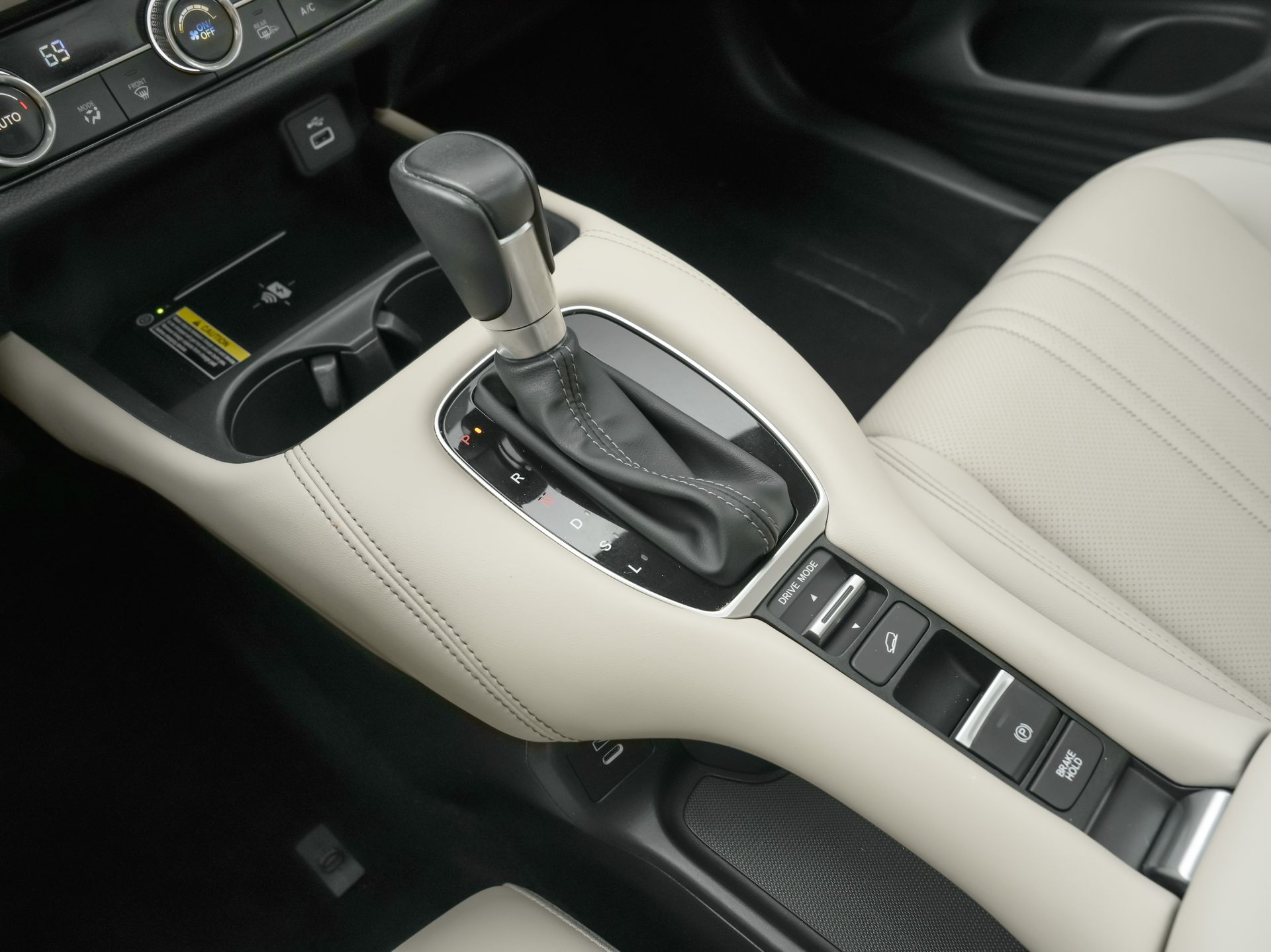 used 2024 Honda HR-V car, priced at $25,700