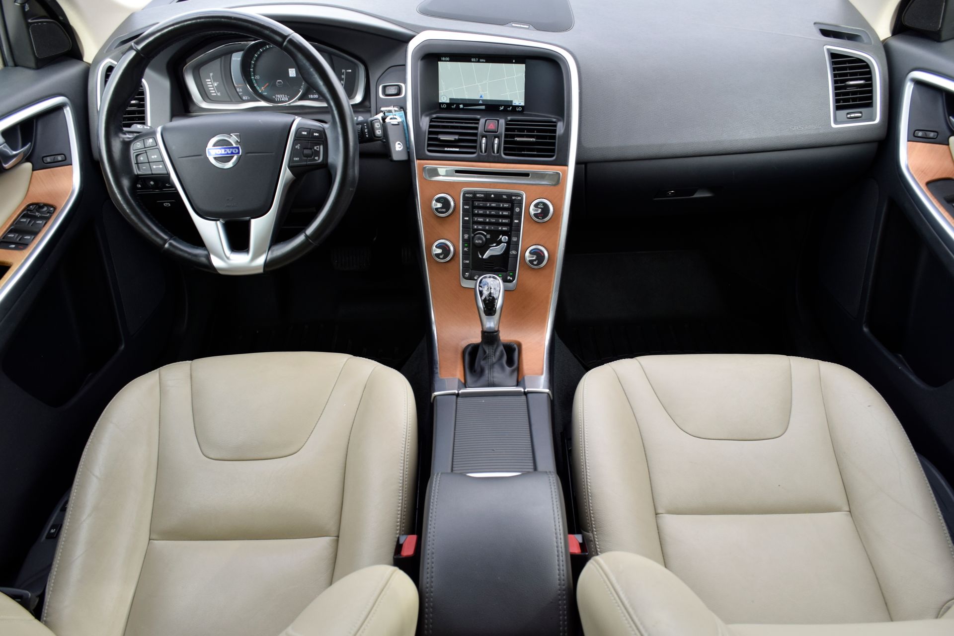 2017 Volvo XC60 T6 Inscription Gold at Gullo Toyota