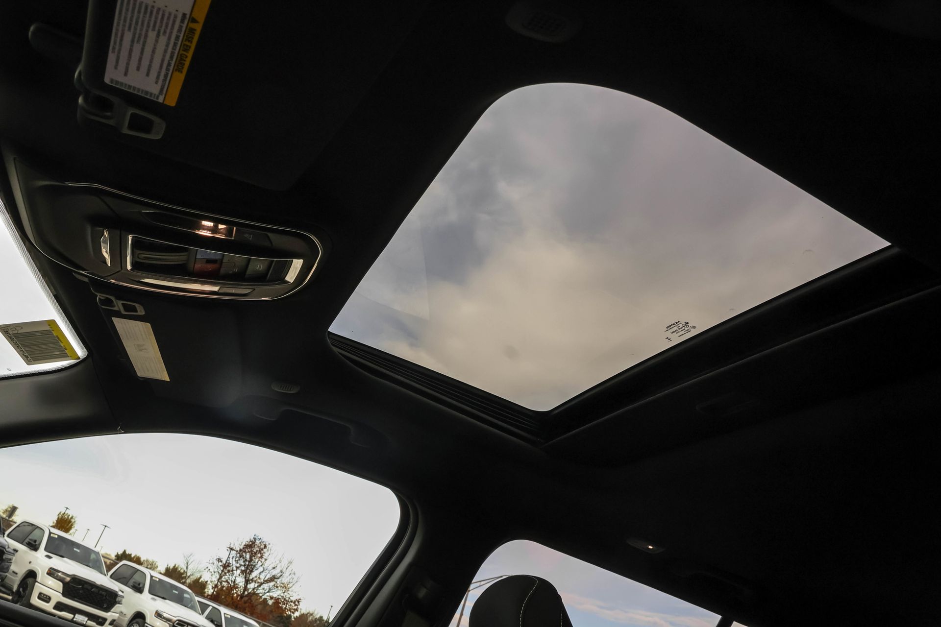 2025 JEEP GRAND CHEROKEE - Image 5