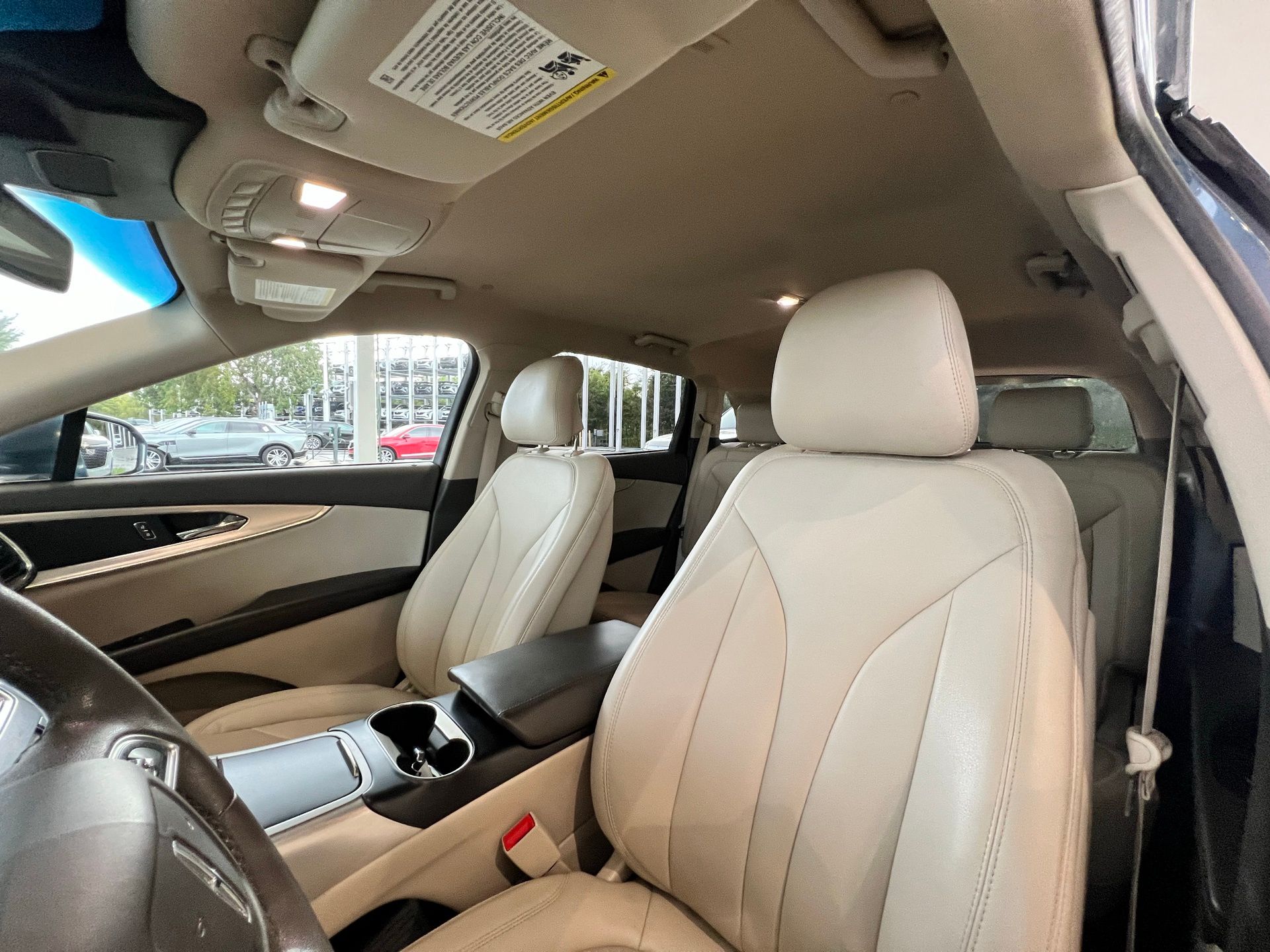 2019 Lincoln Nautilus Standard 7