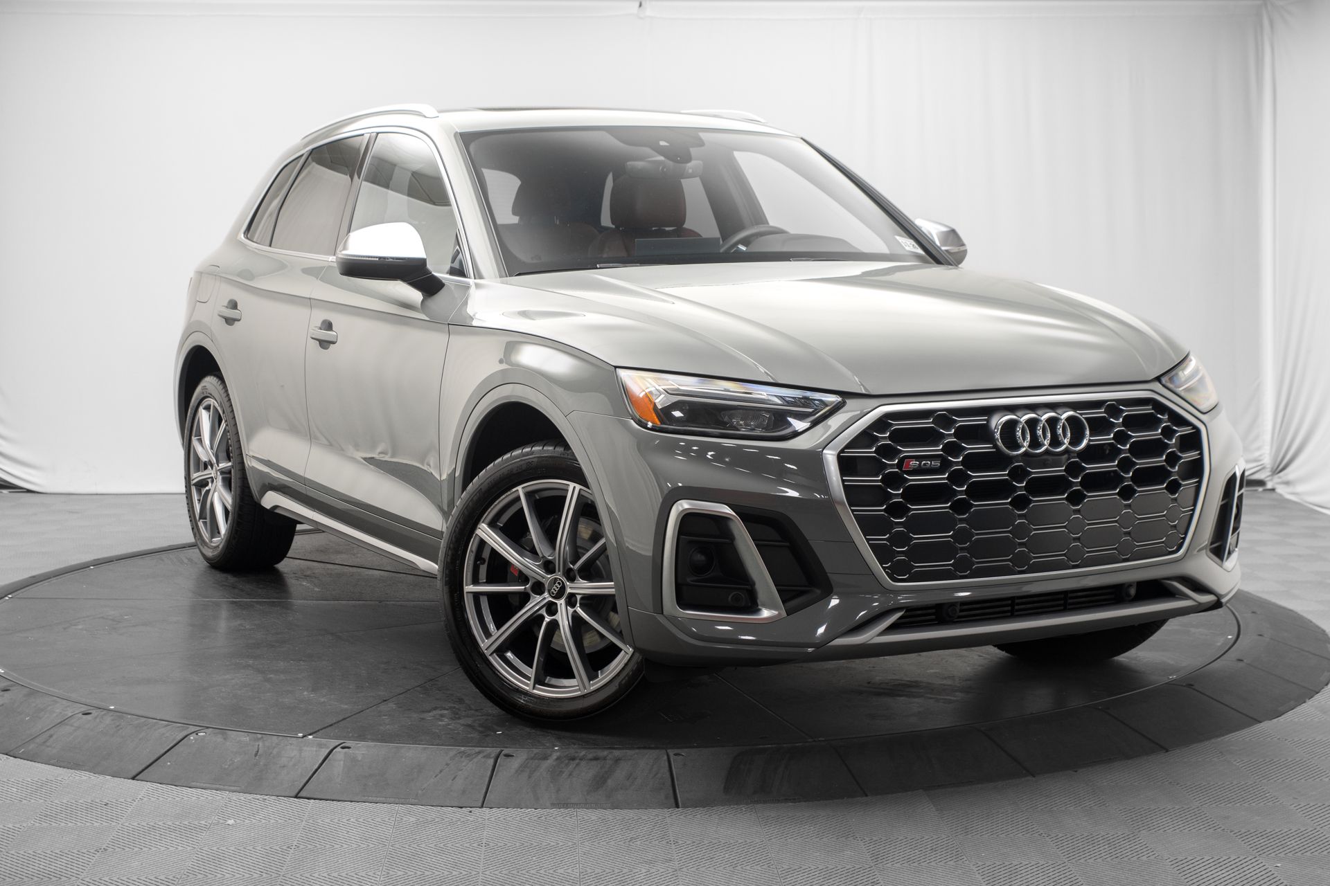 2022 Audi SQ5 Premium Plus