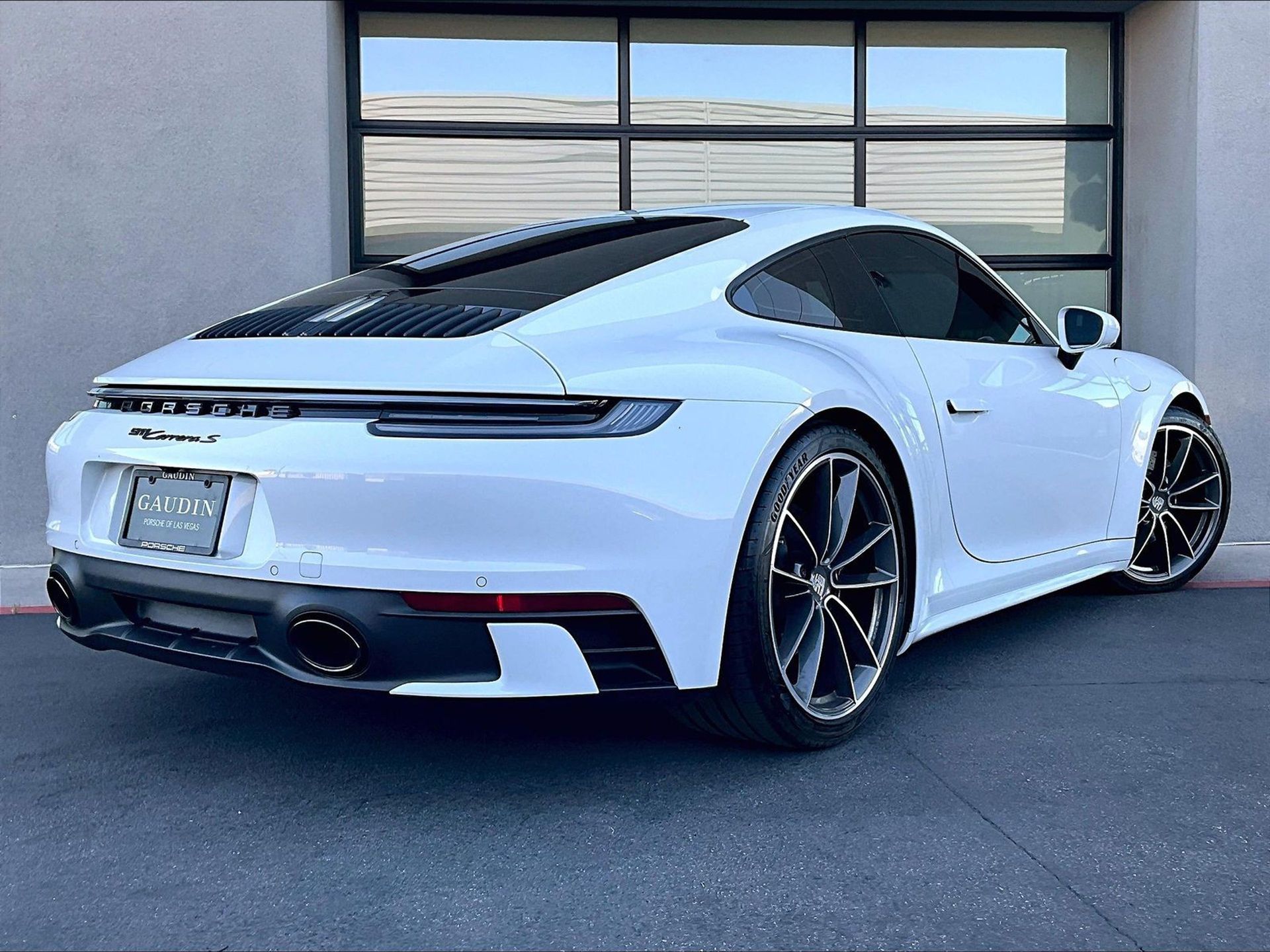 2023 911 Carrera S picture #6