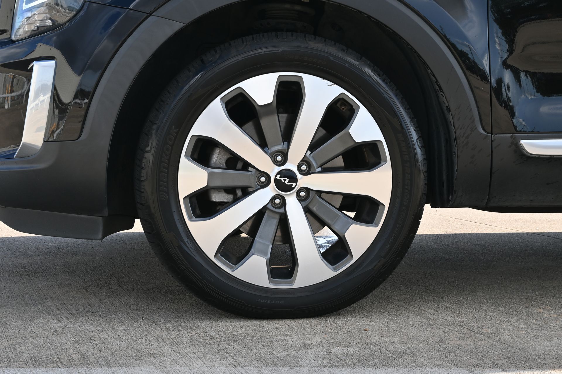 2022 Kia Telluride S Black at DeMontrond Auto Country