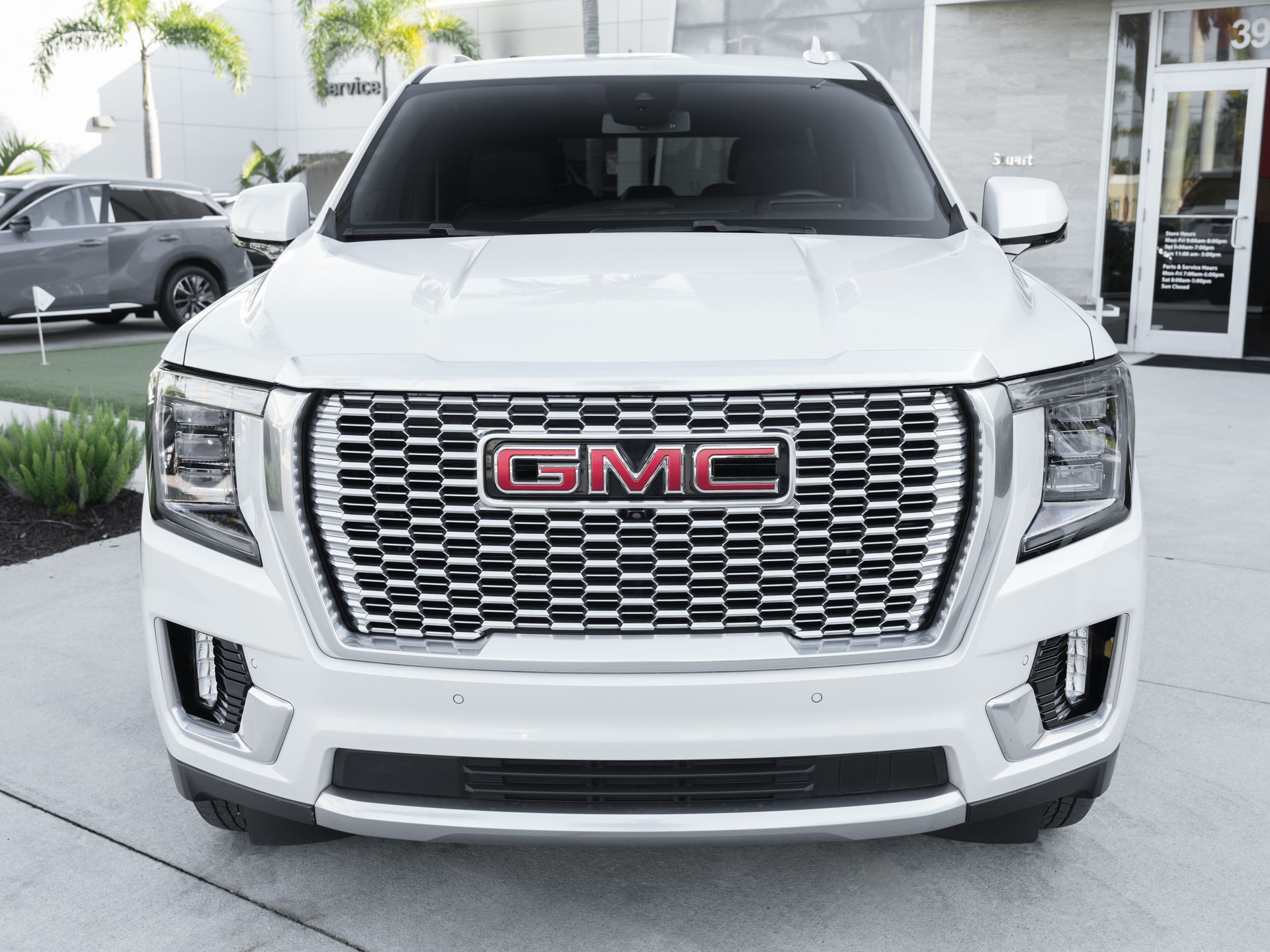 used 2023 GMC Yukon car, priced at $65,400