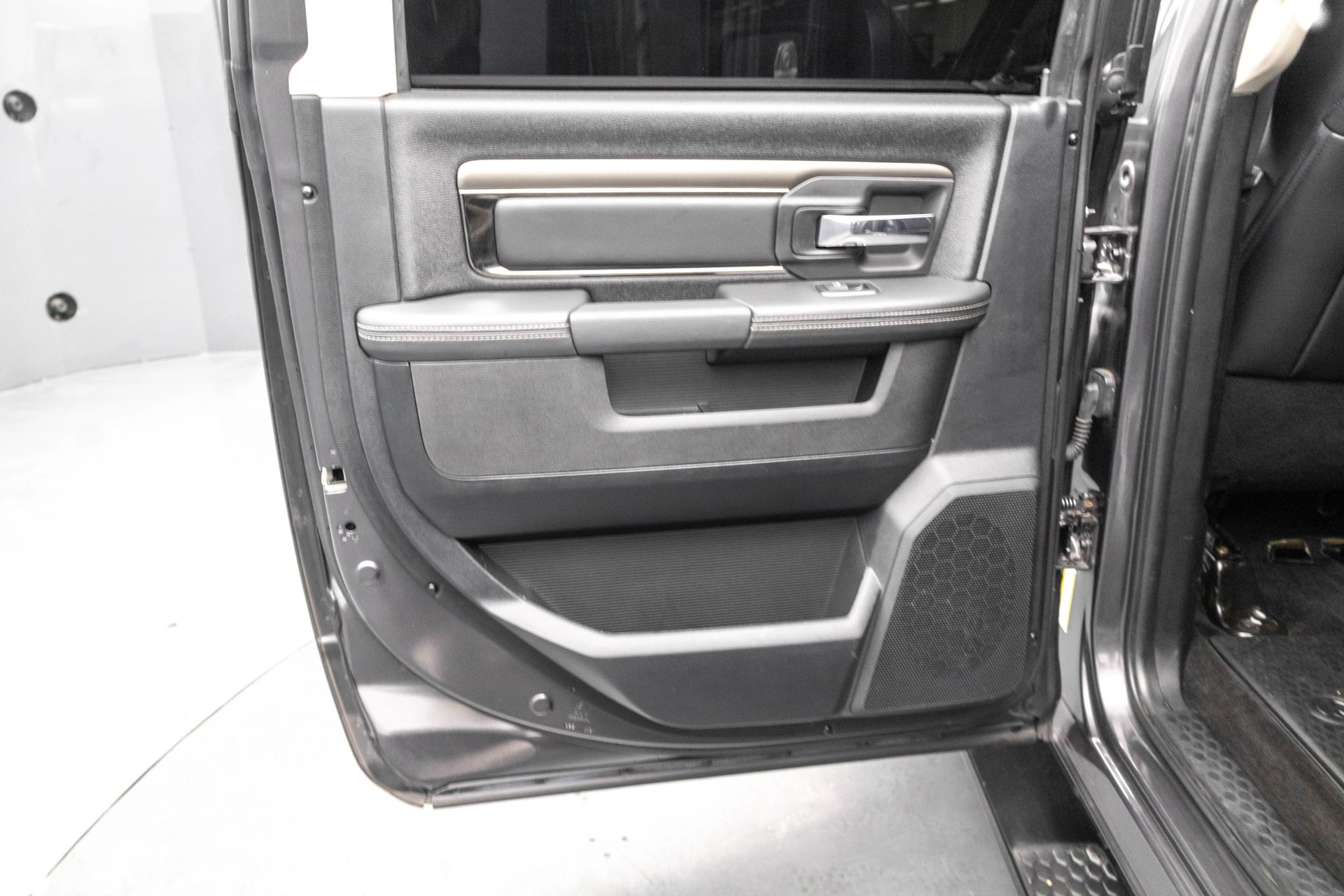 2017 RAM 1500 - Image 31