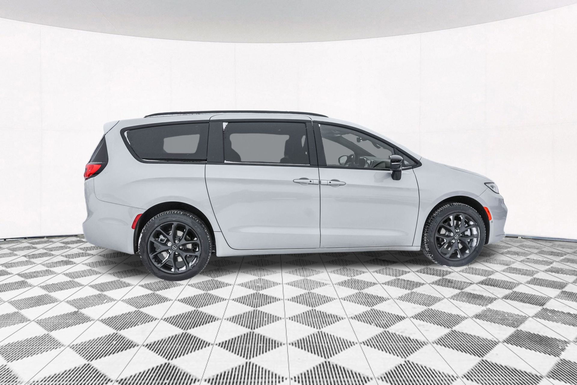 2026 CHRYSLER PACIFICA - Image 11