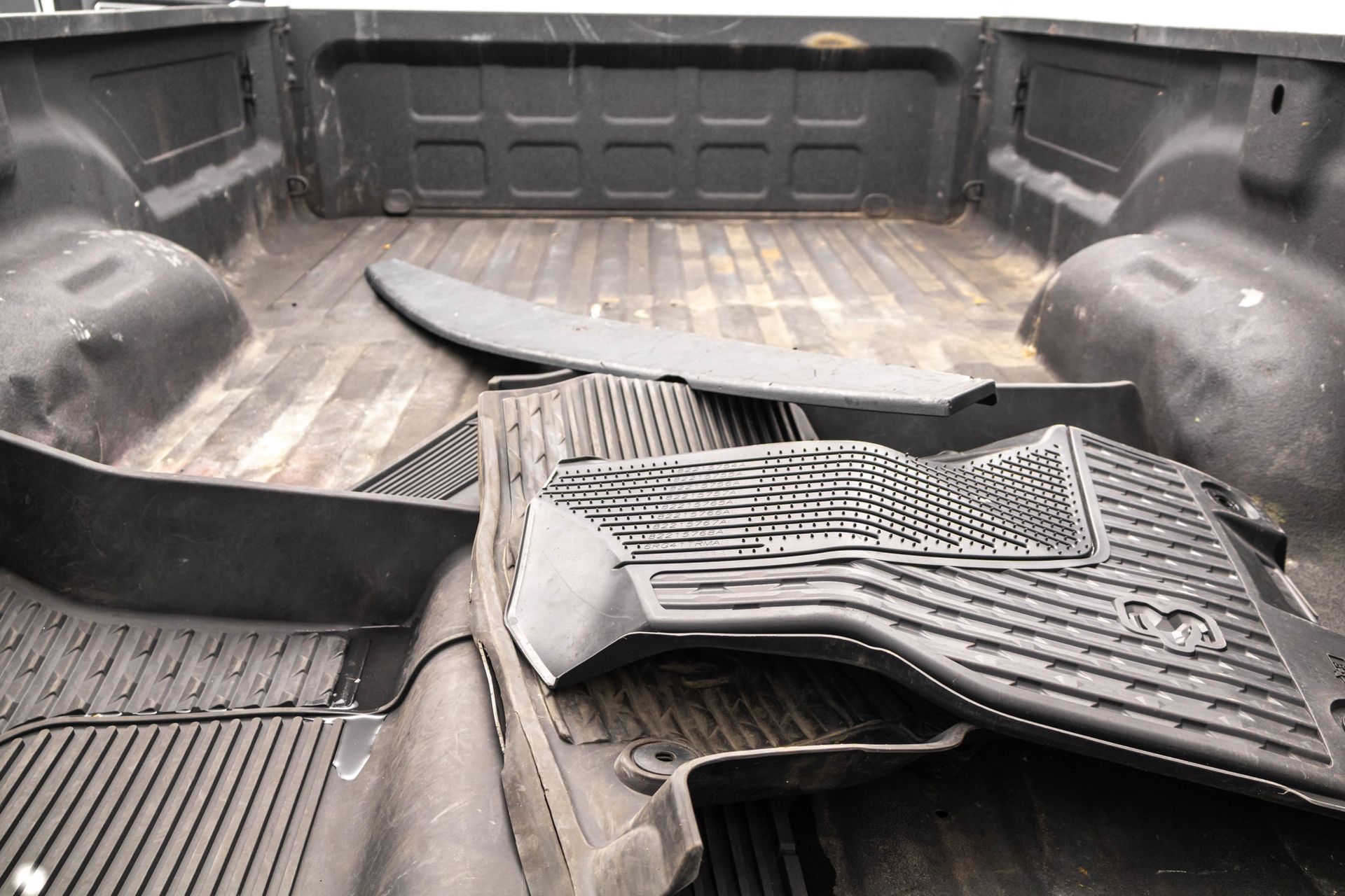 2023 RAM 3500 - Image 35