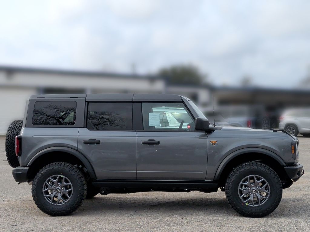 2025 Ford Bronco Badlands - 6