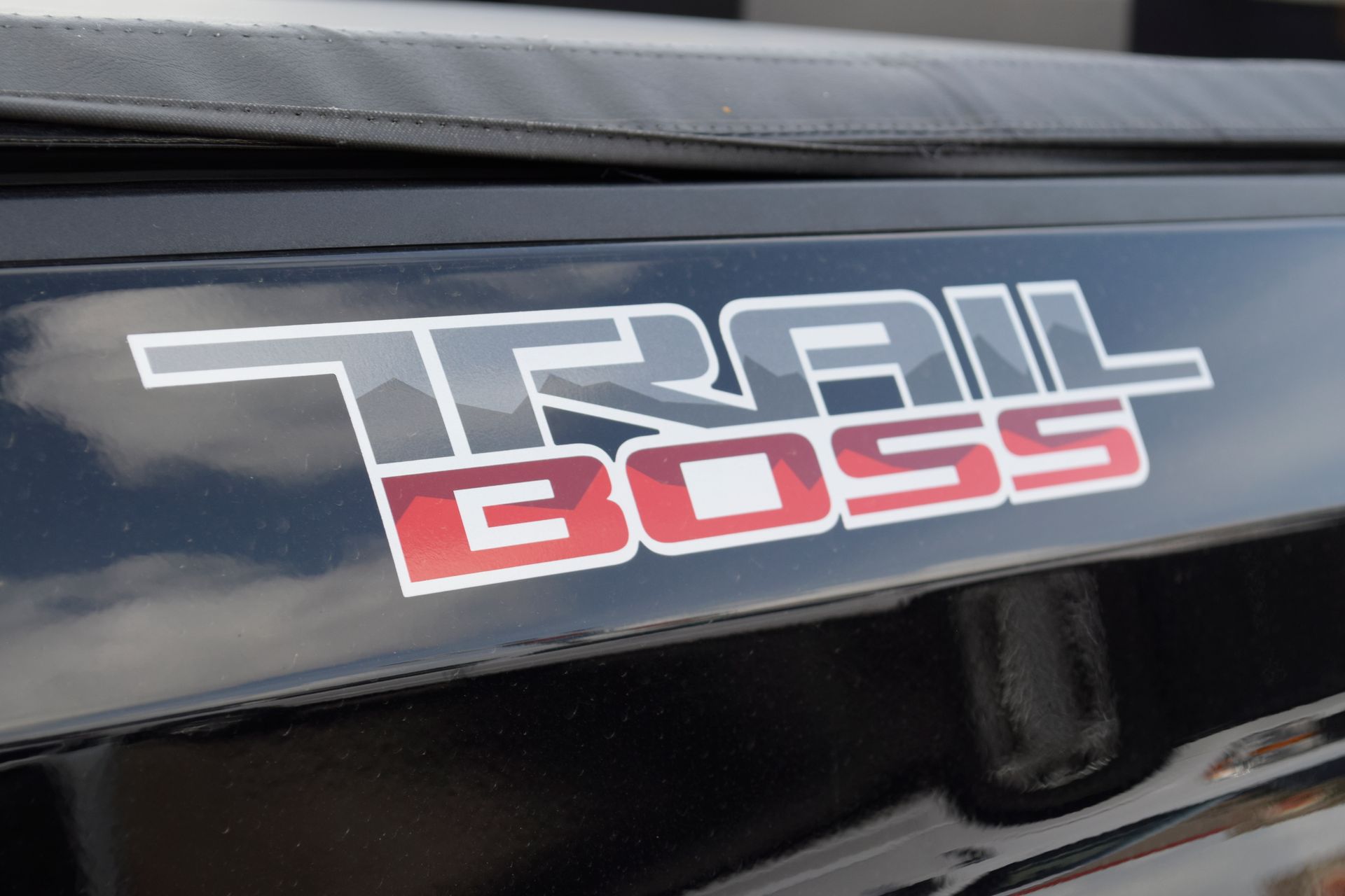 2021 Chevrolet Silverado 1500 LT Trail Boss Black at Gullo Toyota