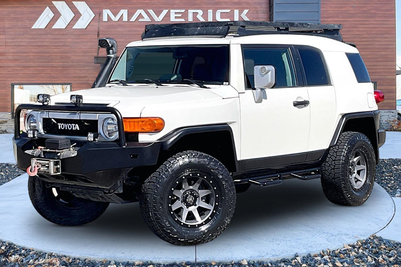 View vehicle photo 3