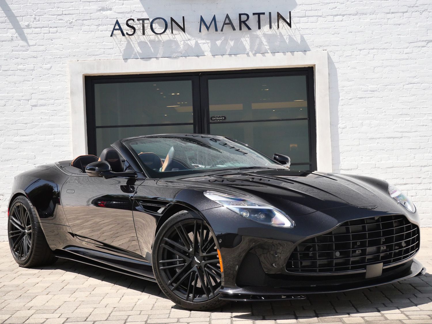 Onyx Black 2025 Aston Martin DB12 Volante Convertible RWD Convertible Rear-Wheel Drive 8-Speed Automatic