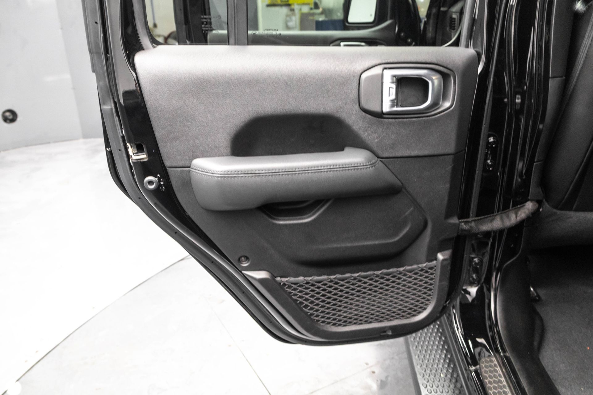 2022 JEEP WRANGLER - Image 31