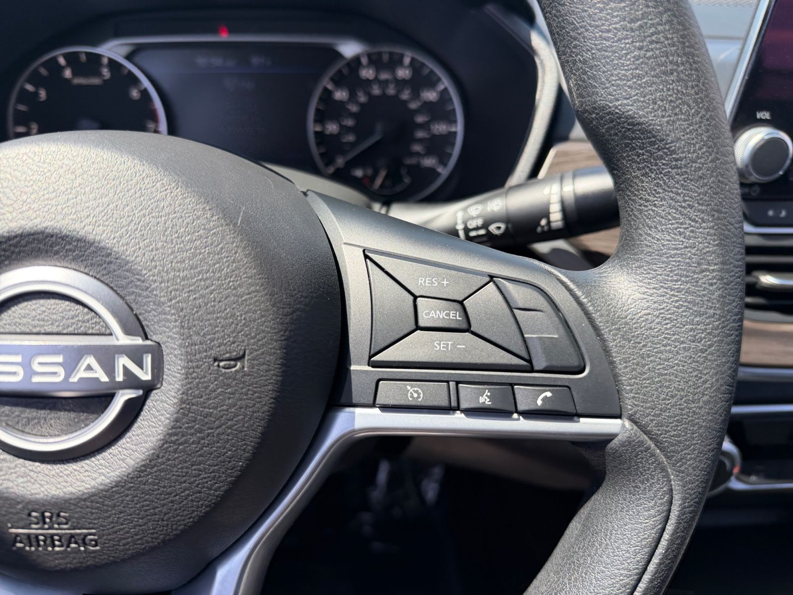 Used 2025 Nissan Altima Sedan