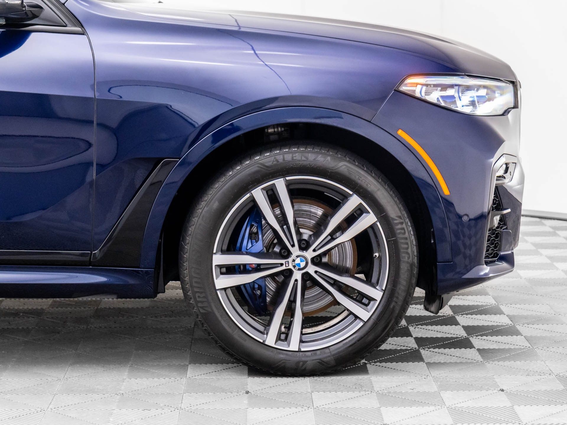 2022 BMW X7 M50i photo