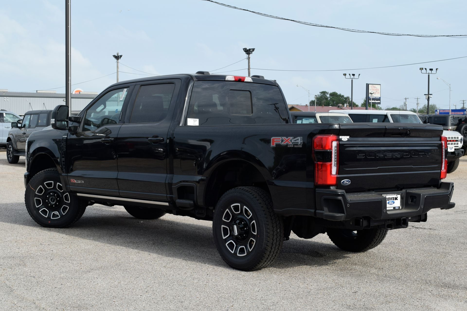 View vehicle photo 4