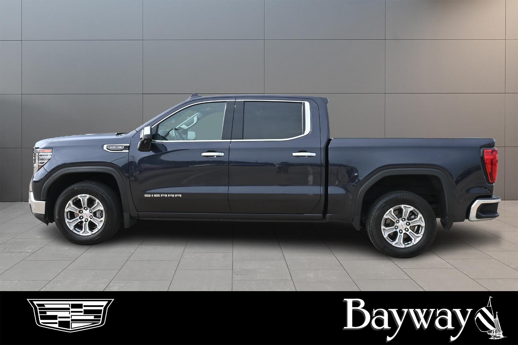 2025 GMC Sierra 1500 SLT - 3