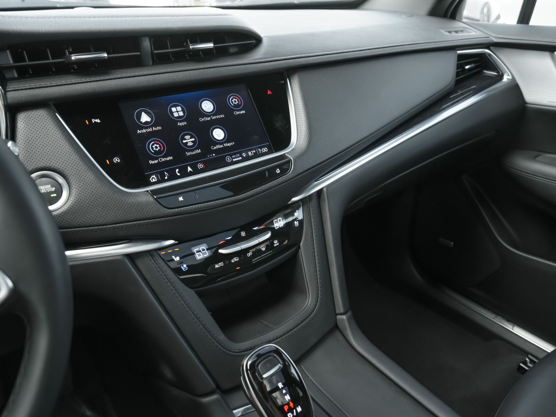 used 2025 Cadillac XT5 car, priced at $40,300