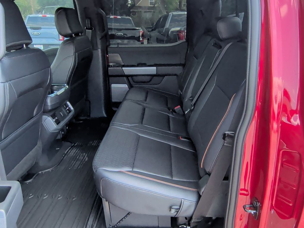 2025 Ford F-150 Lariat - 10