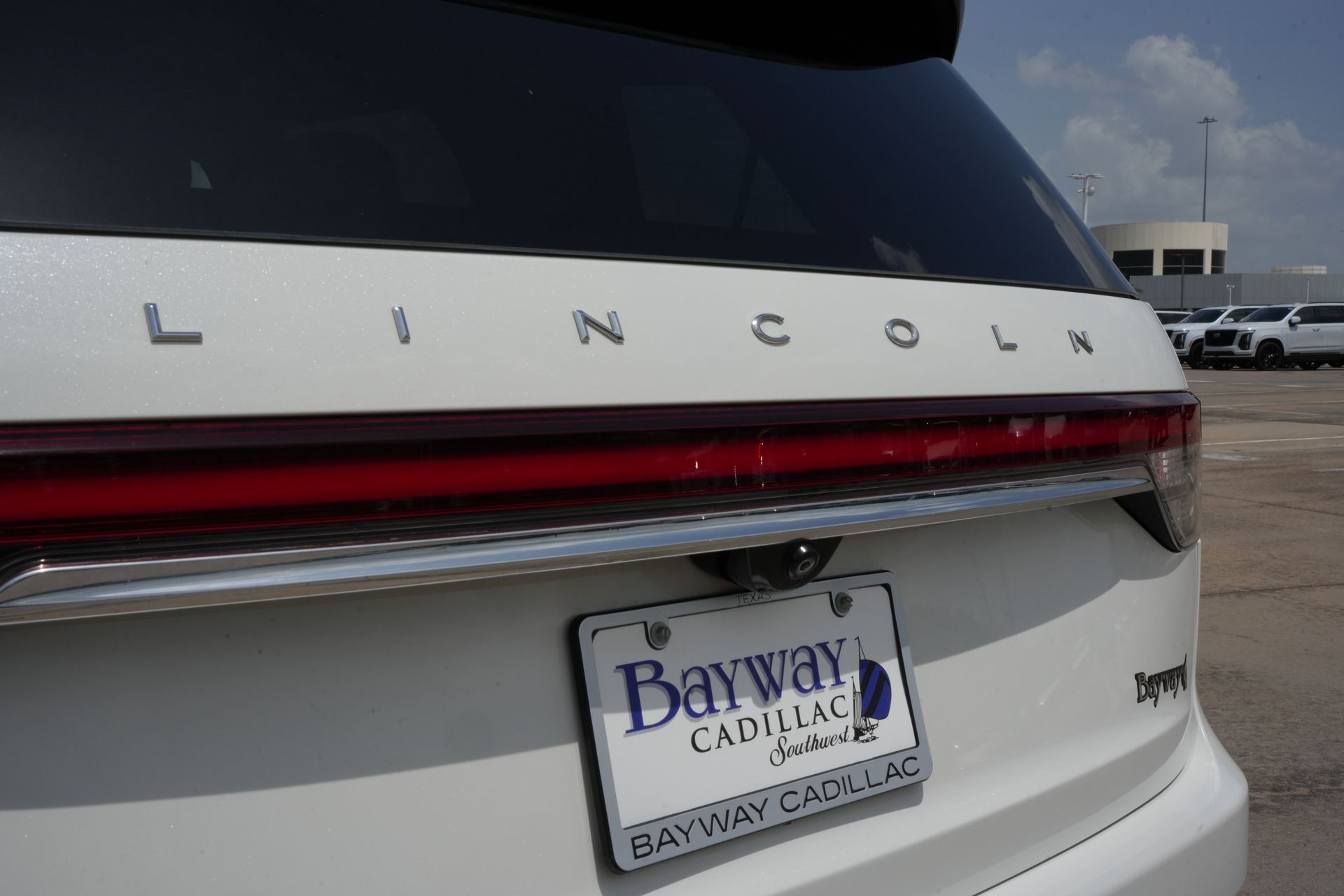 2023 Lincoln Aviator Reserve White at Genesis of Spring