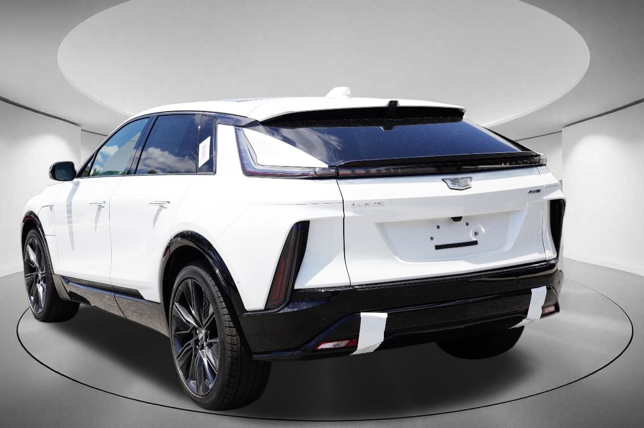 2024 Cadillac LYRIQ Sport 3