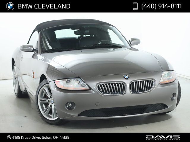 2003 BMW Z4 3.0i Roadster RWD
