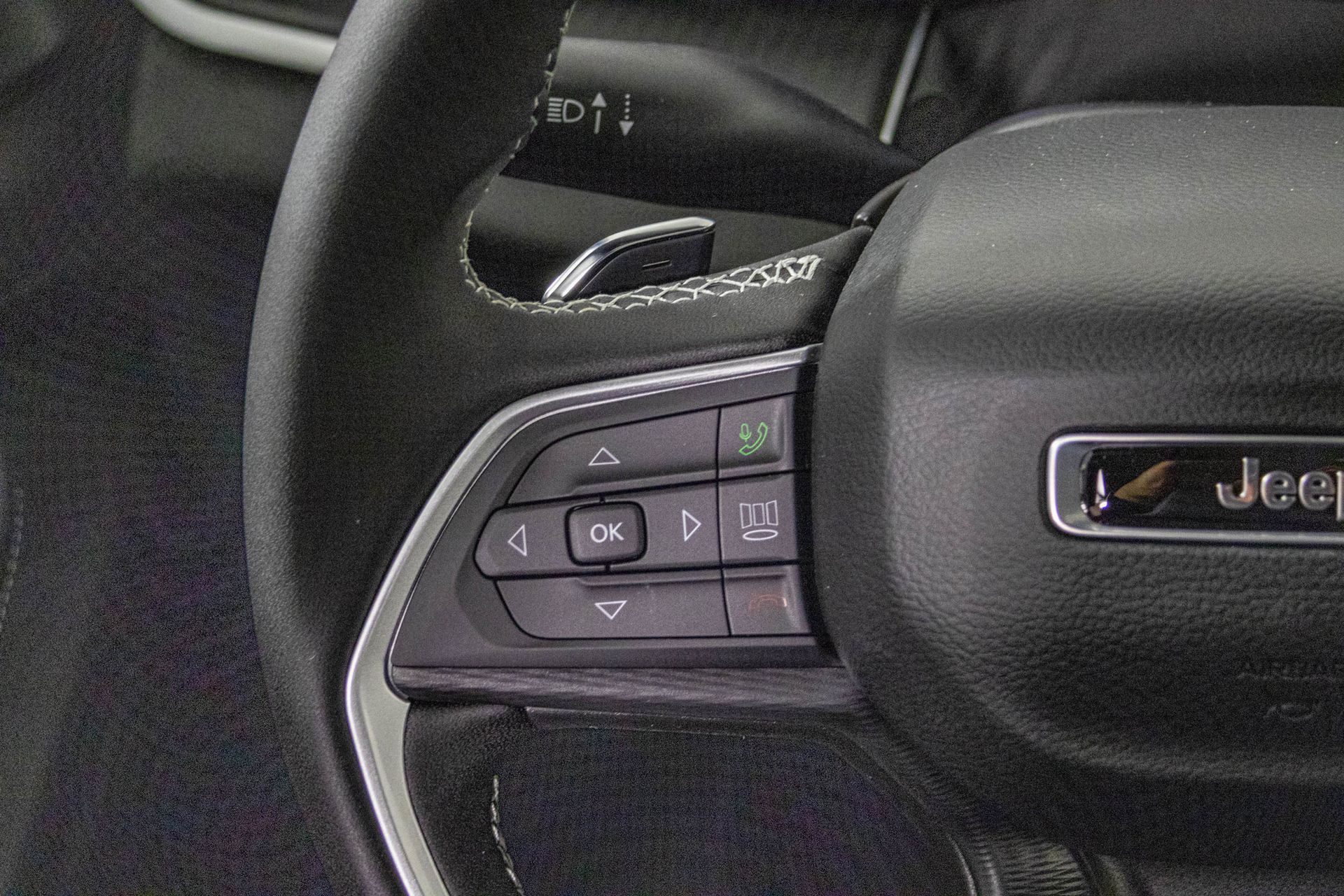 2025 JEEP GRAND CHEROKEE L - Image 31